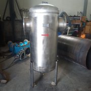 不銹鋼氣水分離器價格，不銹鋼304旋風(fēng)式汽水分離器廠家